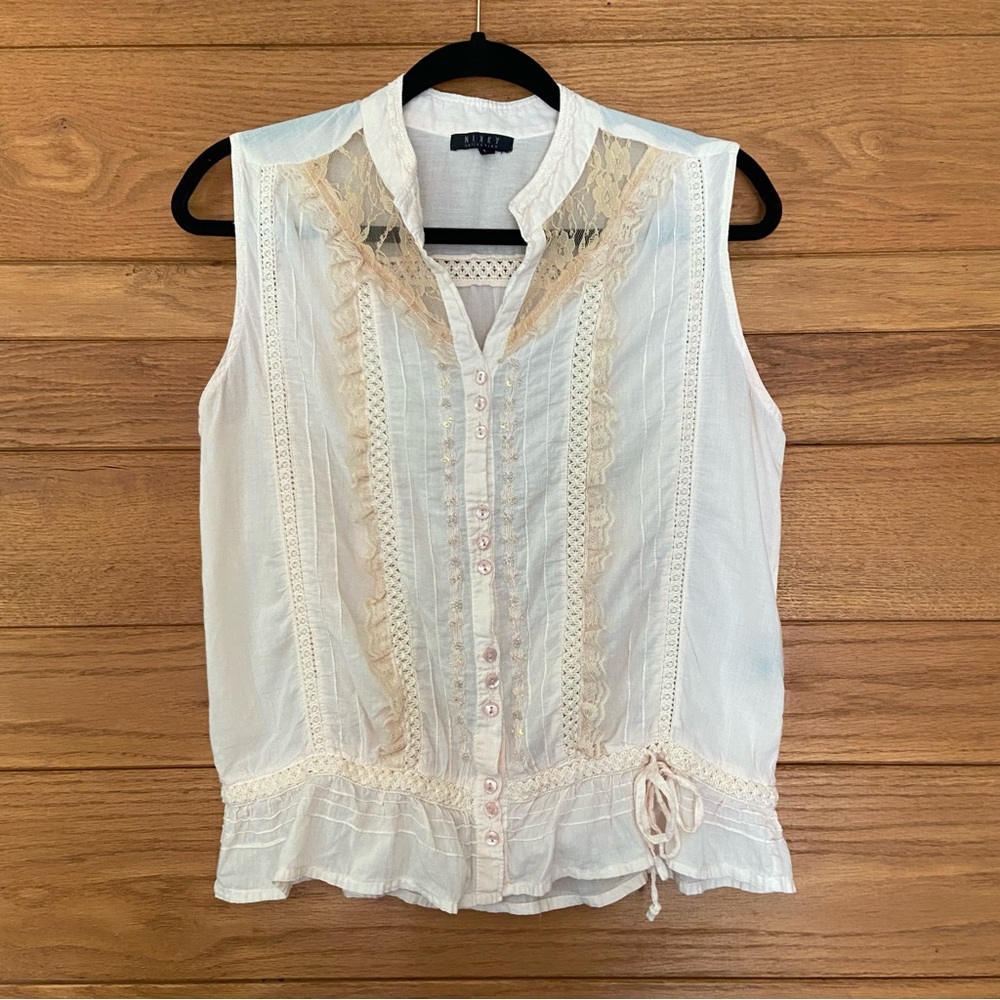 Y2K coquette Nikky Collection pink lace crochet ruffle trim button front tank to